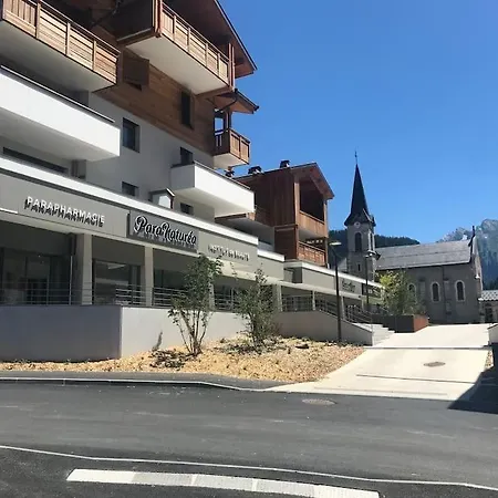 3 *** Centre Village Saint-Jean-de-Sixt